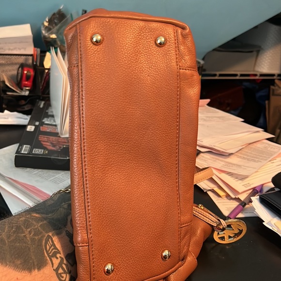 MICHAEL KORS BEAUTIFUL BROWN BAG - Picture 12 of 12